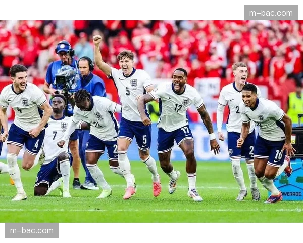 塞尔维亚前场高度与力量优势 空中对抗与定位球成主要进攻武器